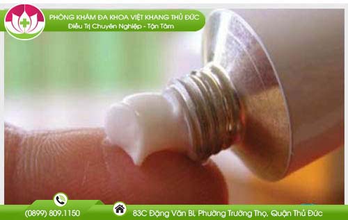 dau-hieu-bi-nut-hau-mon-va-hinh-anh-thuc-te