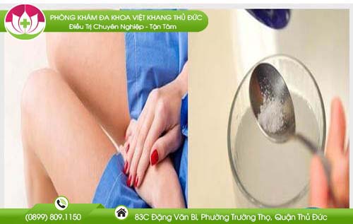ngua-vung-kin-co-nen-rua-nuoc-muoi