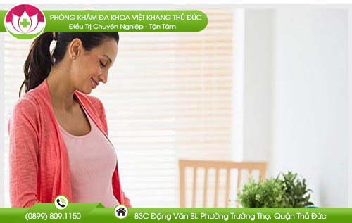 nut-hau-mon-khi-mang-thai-co-anh-huong-den-em-be-khong