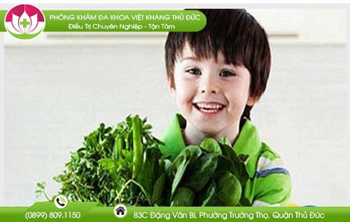 tre-nho-mac-benh-tri-co-nen-phau-thuat